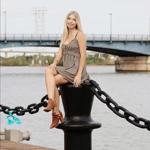 Meet your Posher, Brooke